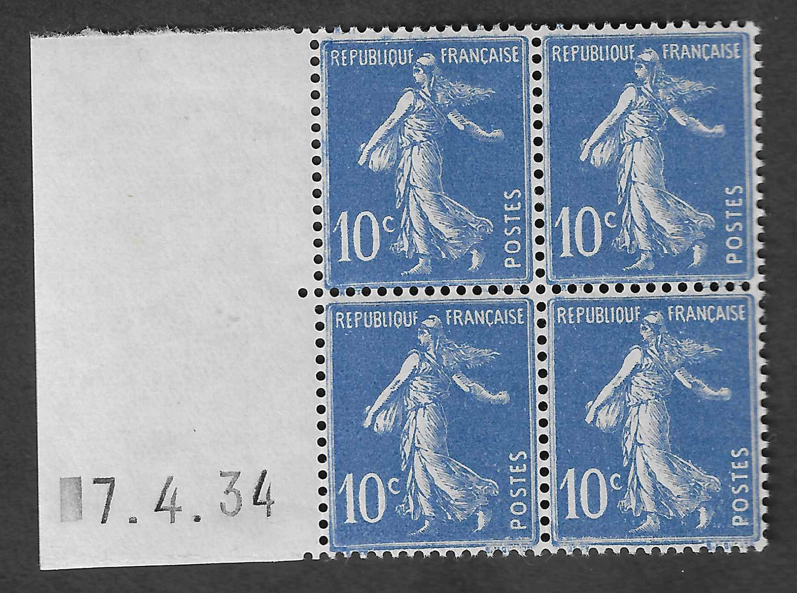 N°YT 279 - Semeuse - bloc de 4 exemplaires avec coin daté à gauche - neuf*/** - TB - signé Calves