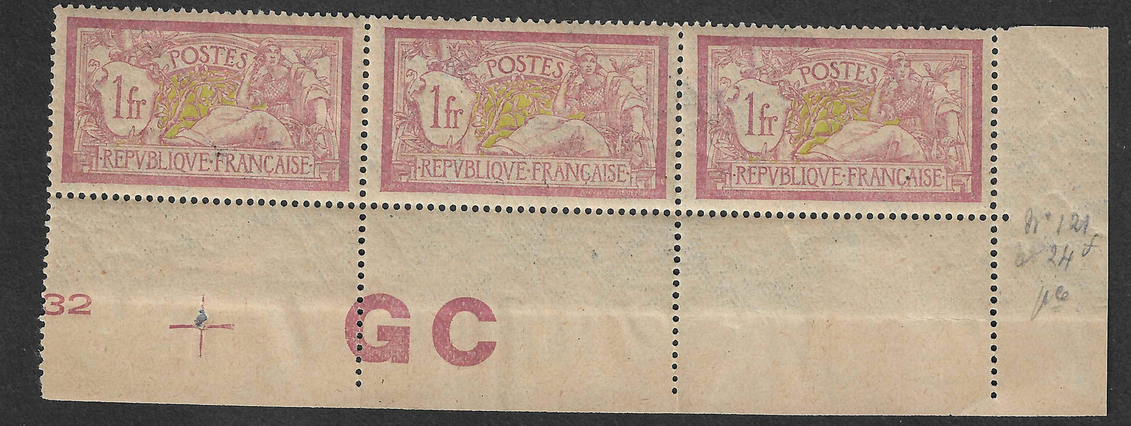 N°YT 121f - Merson - bande de 3 exemplaires avec manchette GC - neufs** - SUP - signés Calves