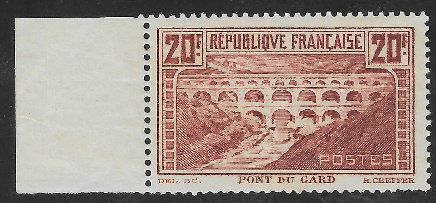 N°YT 262A - Pont du Gard - neuf** - SUP - signé et avec certificat Calves