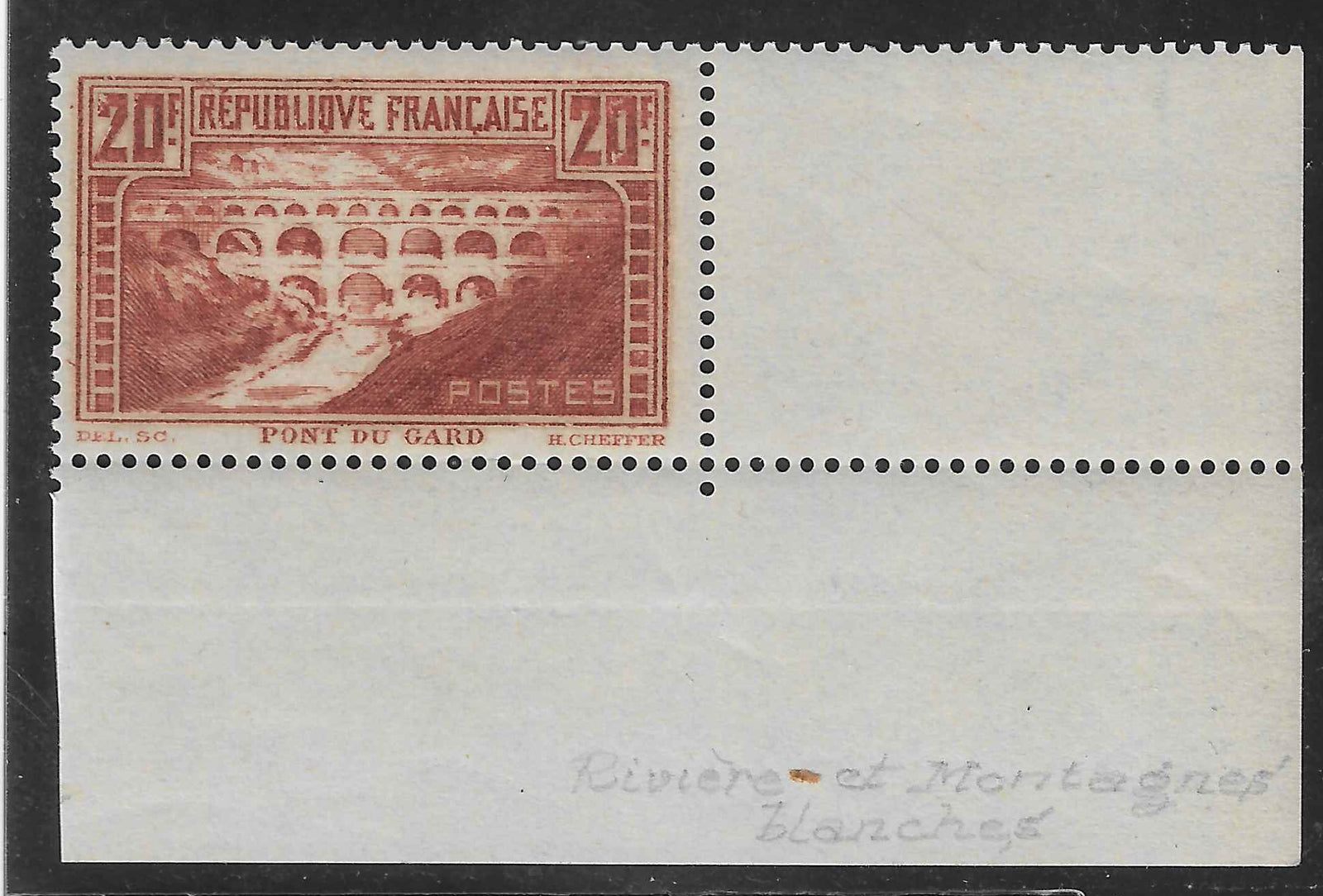 N°YT 262b - Pont du Gard - rivière blanche - neuf** - SUP - signé et avec certificat Calves